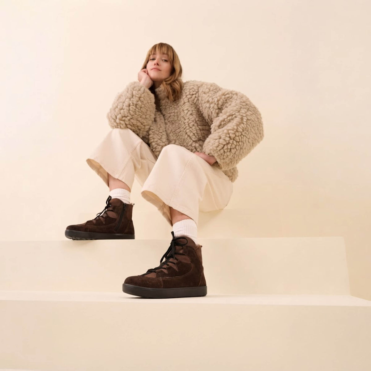 BAER OMN6 gallery 2124400_damen-stiefelette-paulina-in-blau_l.jpg