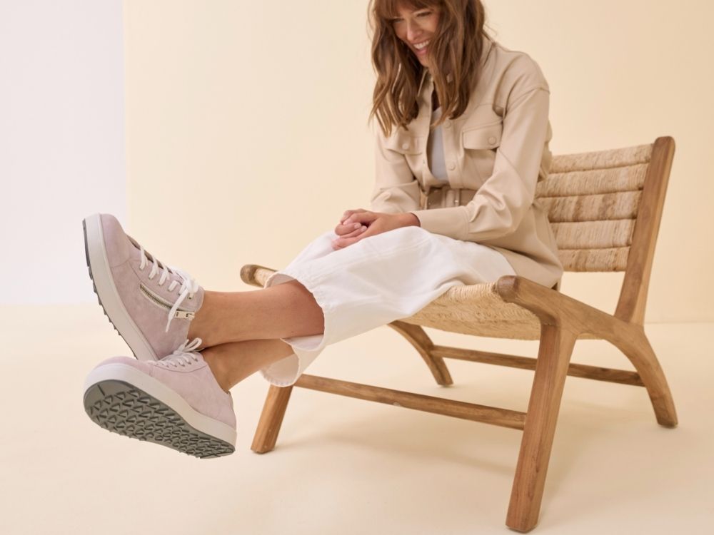 BAER OMN6 emotion 2145417_damen-schnuerschuh-margot-in-flieder_i.jpg